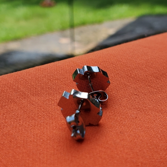 HARLEY EARRINGS - Picture 2 of 2